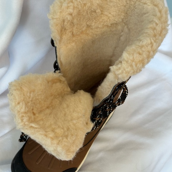 New Ladies Winter Boots Size 7 - Picture 3 of 6